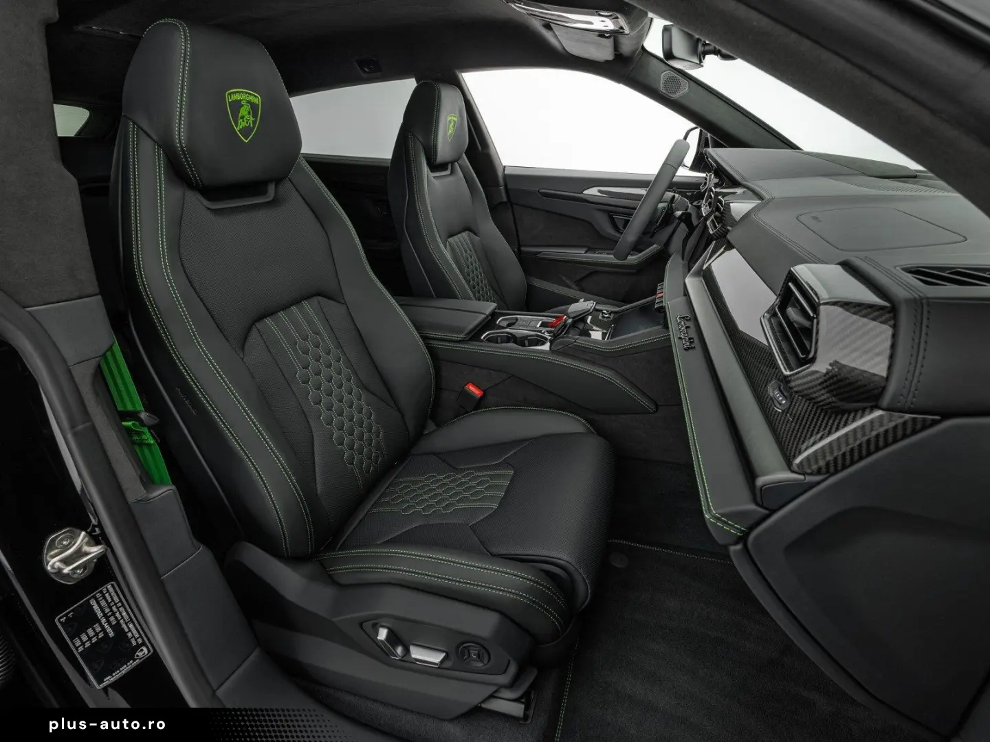 LAMBORGHINI Urus SE