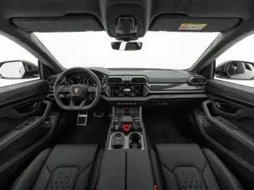 LAMBORGHINI Urus SE
