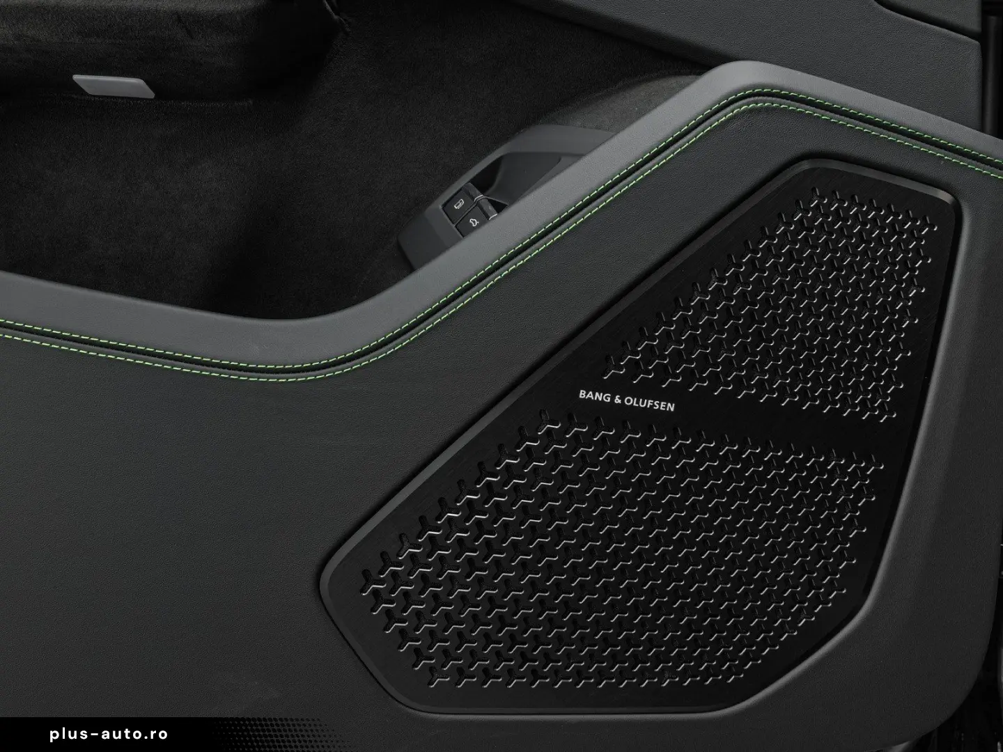 LAMBORGHINI Urus SE