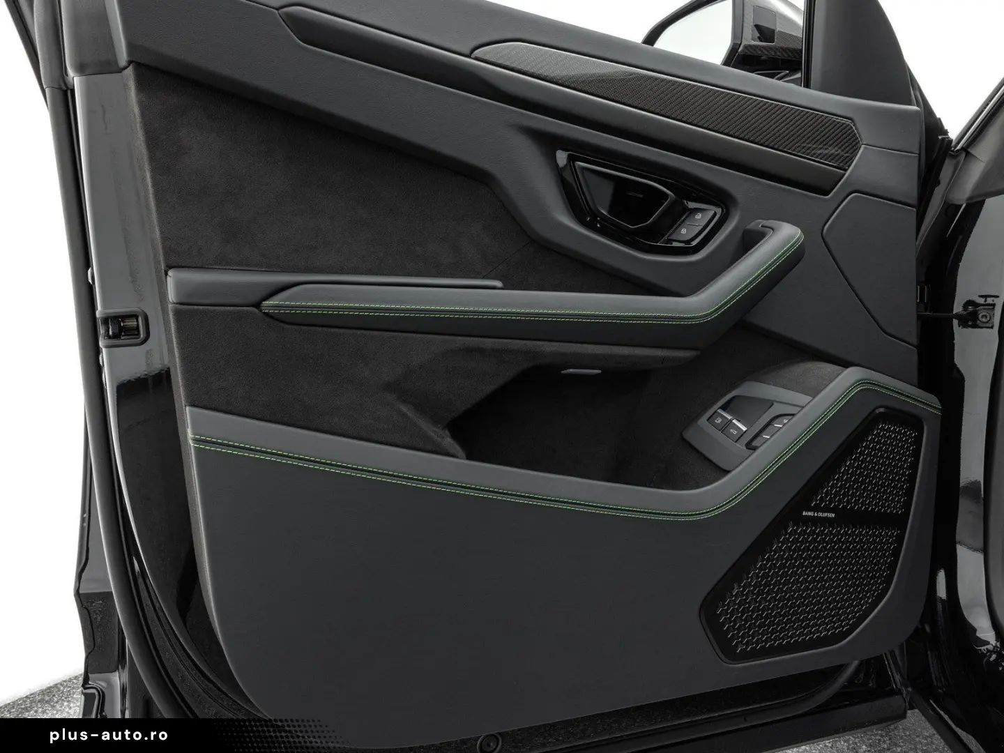 LAMBORGHINI Urus SE