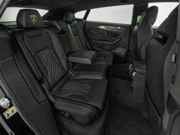 LAMBORGHINI Urus SE