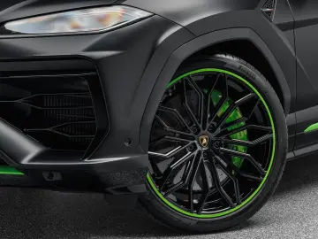 LAMBORGHINI Urus SE