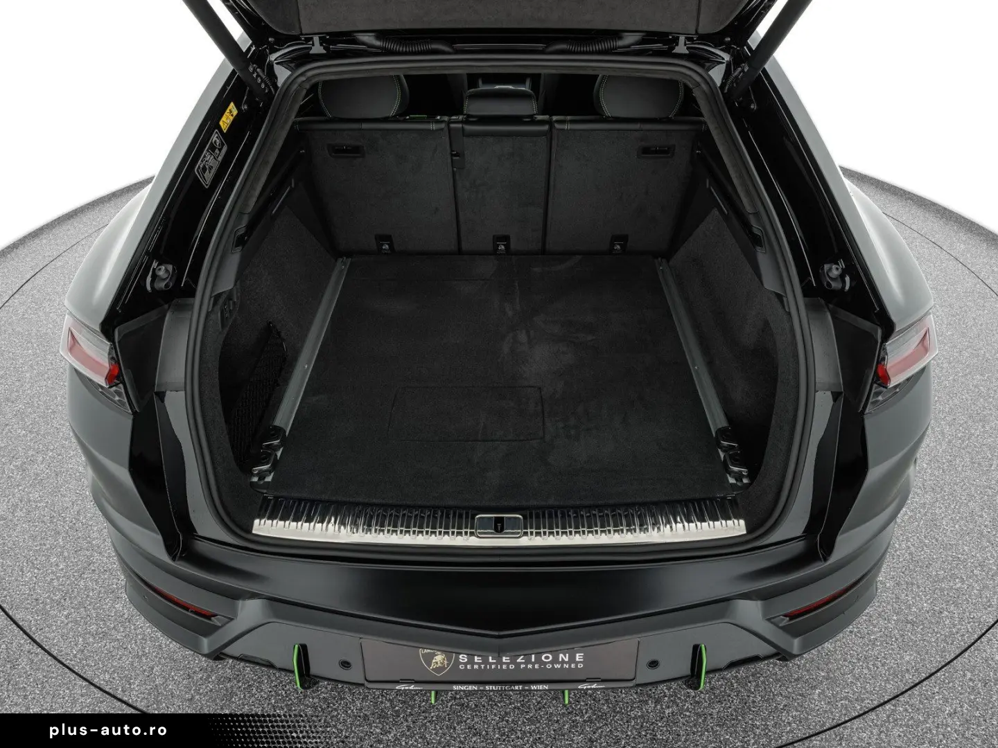 LAMBORGHINI Urus SE