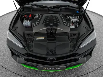 LAMBORGHINI Urus SE