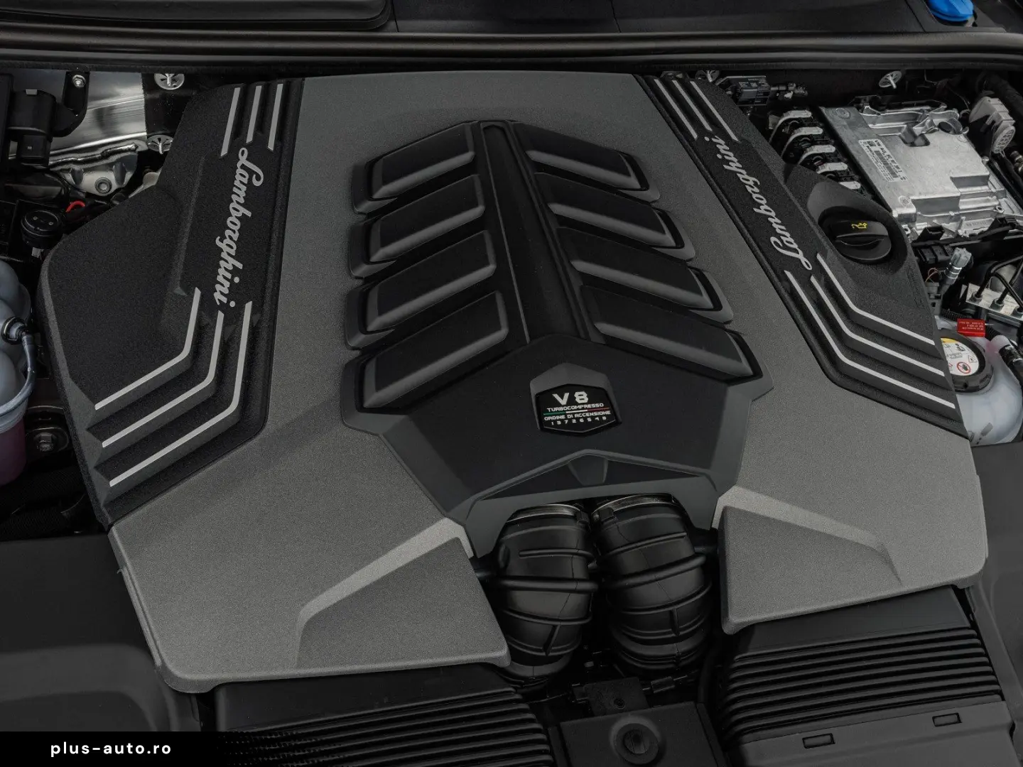 LAMBORGHINI Urus SE