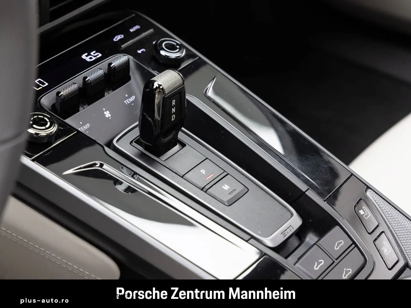 PORSCHE 992 -2 Carrera Sportabgas 14-Wege Bose Schiebeda