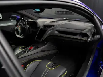LAMBORGHINI Temerario
