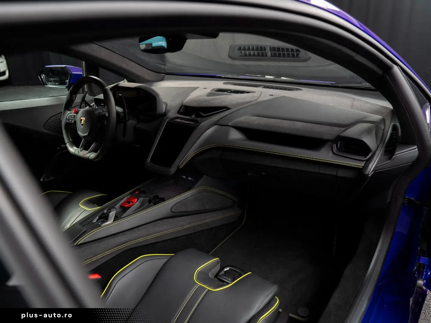 LAMBORGHINI Temerario