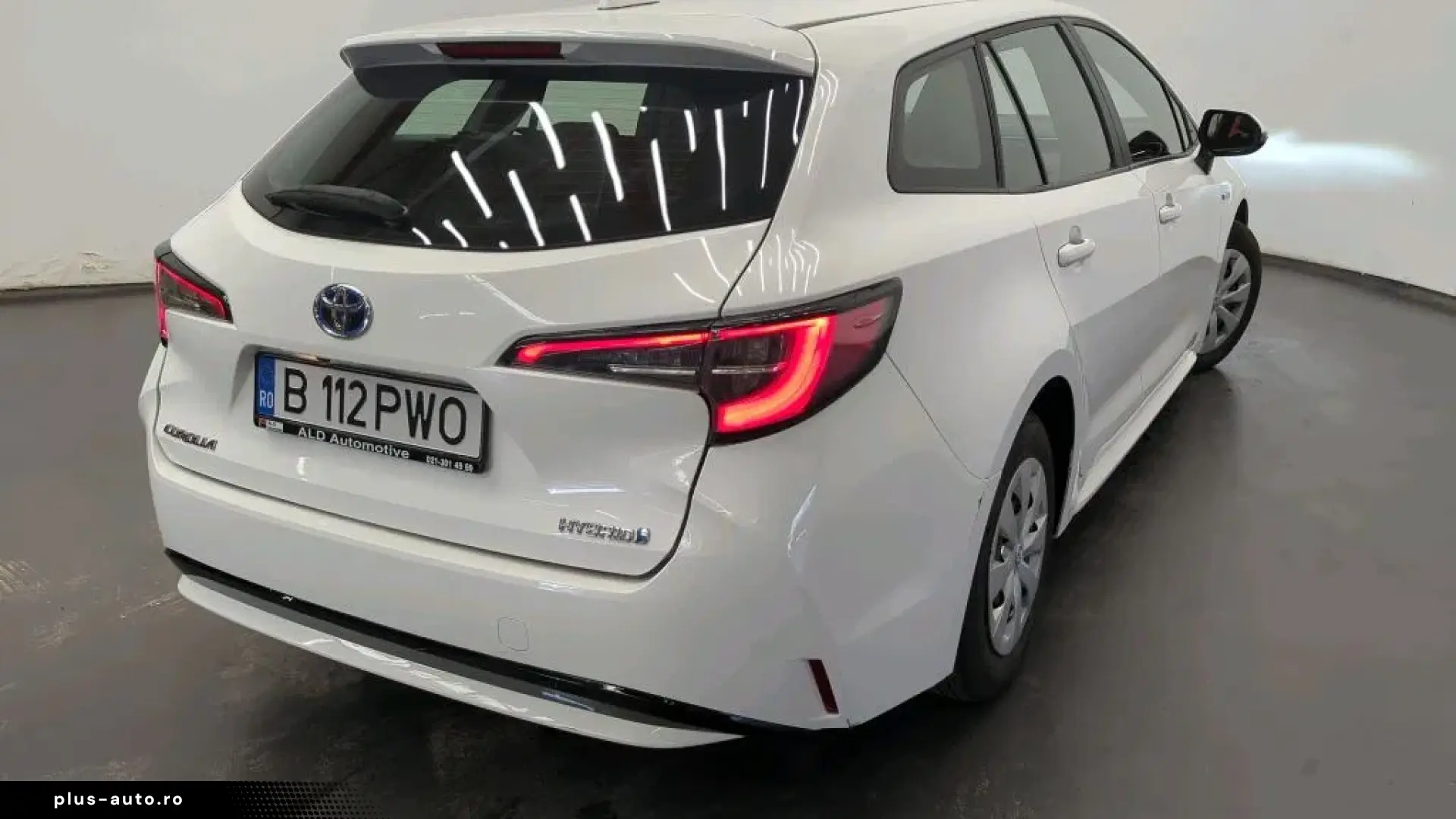 Toyota Corolla 1.8 HSD Business