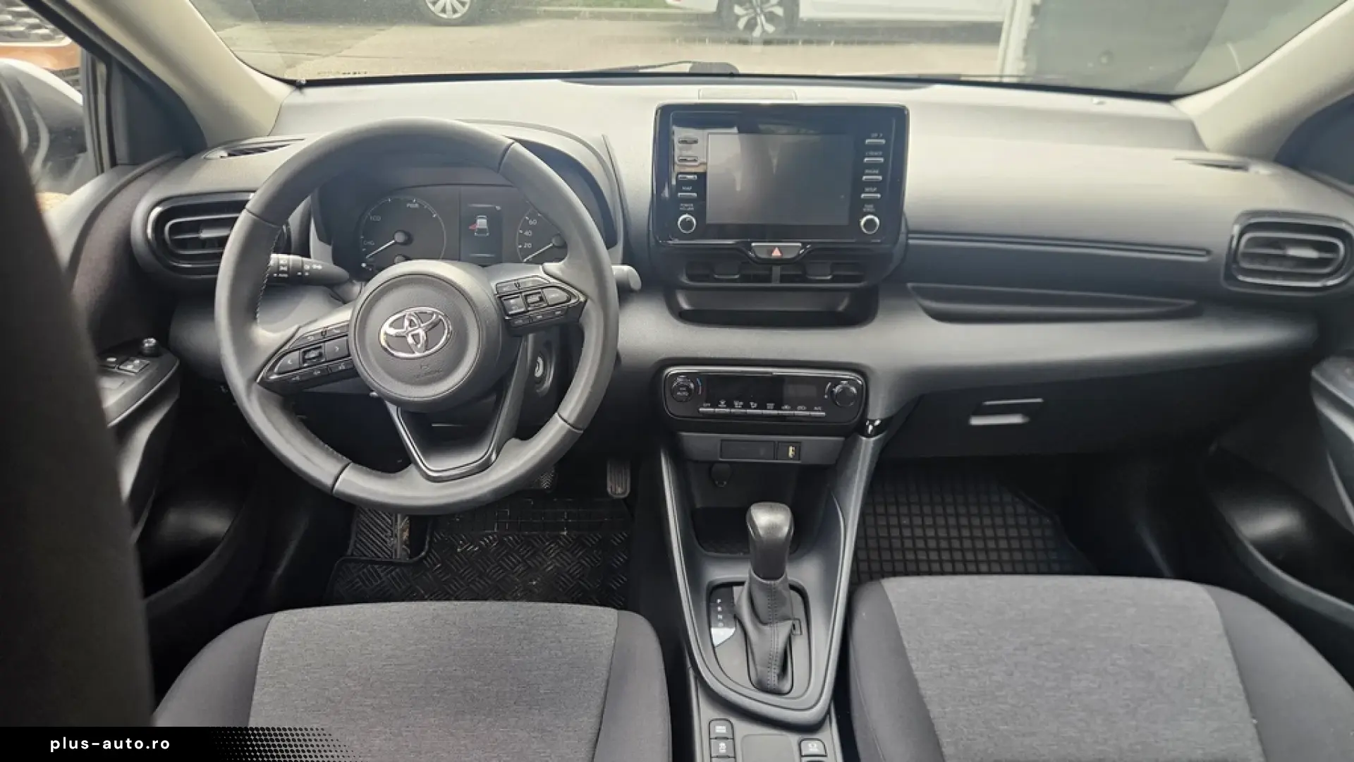 Toyota Yaris 1.5 VVT-i HSD Active