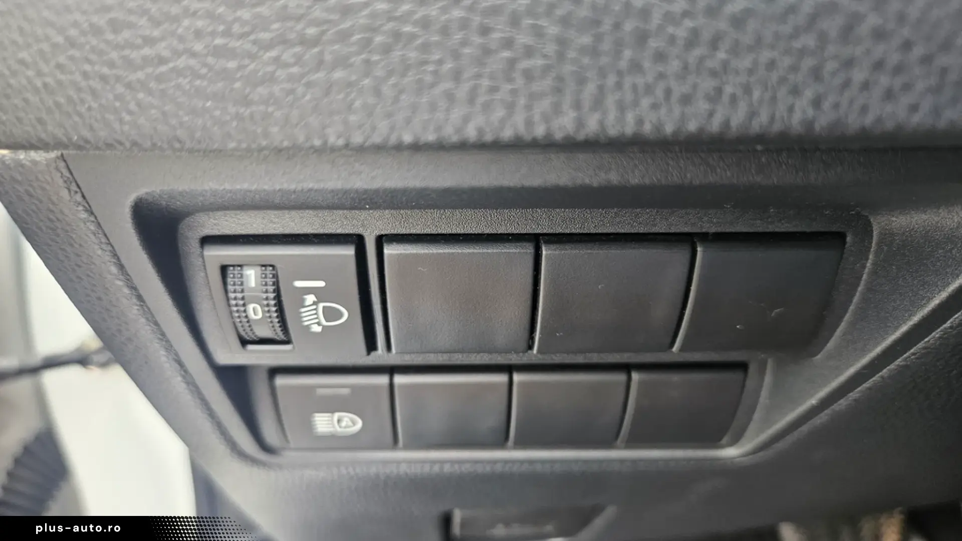 Toyota Yaris 1.5 VVT-i HSD Active