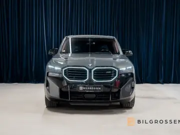 BMW XM 4.4 V8 xDrive 653hp B&W Merino Softclose