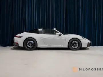 PORSCHE 911 Targa 4 GTS SportDesign Carbon Lyft BOSE
