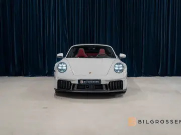 PORSCHE 911 Targa 4 GTS SportDesign Carbon Lyft BOSE