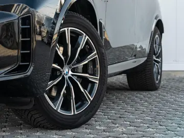 BMW X5 xDrive40d M-Sport AHK ACC PANO Sitzlüft 360