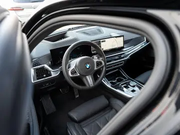 BMW X5 xDrive40d M-Sport AHK ACC PANO Sitzlüft 360