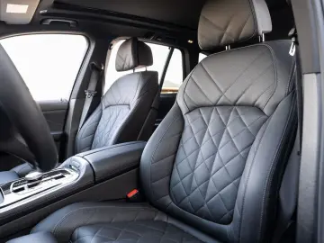 BMW X5 xDrive40d M-Sport AHK ACC PANO Sitzlüft 360