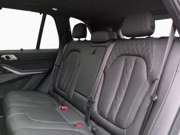 BMW X5 xDrive 40i M Sport Pano StHz H K PAPro DAPro