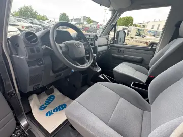 Toyota Land Cruiser GRJ79 Single Cab AUT.