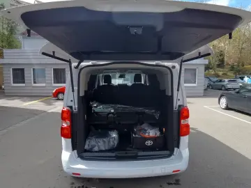 Toyota Proace Verso EV