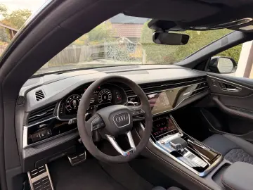 Audi RS Q8 Performance 4.0 TFSI quattro - NOU