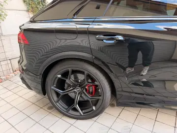 Audi RS Q8 Performance 4.0 TFSI quattro - NOU