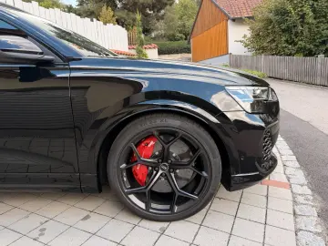 Audi RS Q8 Performance 4.0 TFSI quattro - NOU