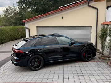 Audi RS Q8 Performance 4.0 TFSI quattro - NOU