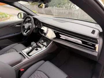 Audi RS Q8 Performance 4.0 TFSI quattro - NOU