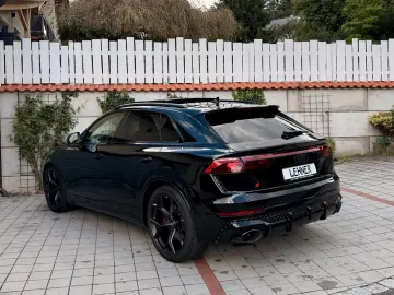 Audi RS Q8 Performance 4.0 TFSI quattro - NOU