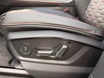 Audi RS Q8 Performance 4.0 TFSI quattro - NOU