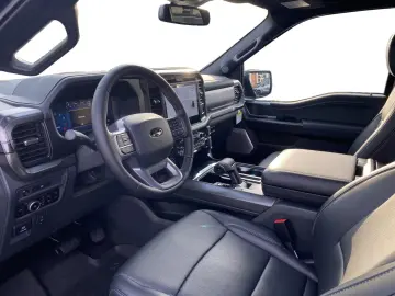 Ford F 150 LARIAT Black Edition 4X4 5.0L
