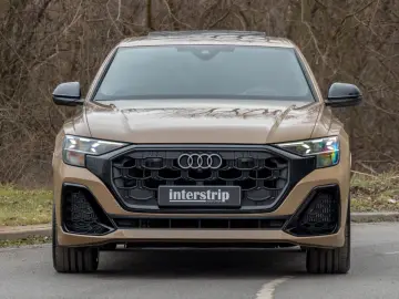 Audi Q8 60 TFSIe S line   489 CP • PANO • B&O