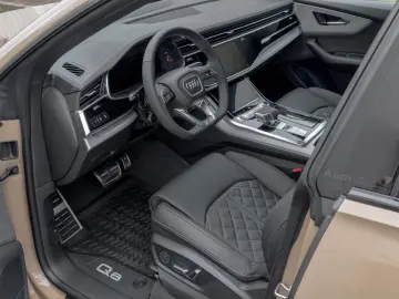 Audi Q8 60 TFSIe S line   489 CP • PANO • B&O