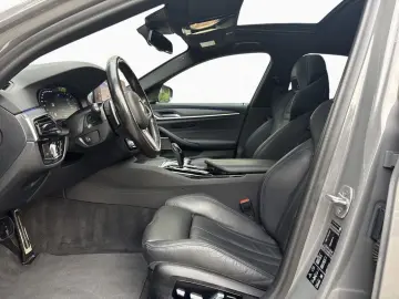 BMW 540i xDrive Sedan M Sport M Seat  Sunroof