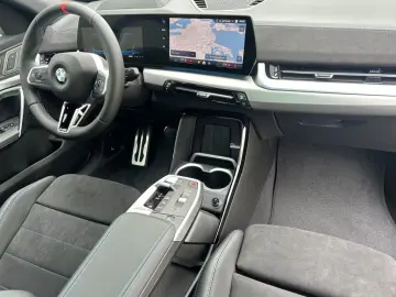 BMW X2 M35i M-Sport Pro Pano AHK H K DA.Prof. 21