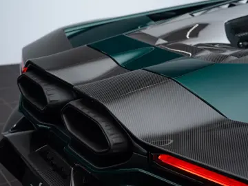 Lamborghini Revuelto   1.016 CP • V12 • FULL CARBON • LIFT