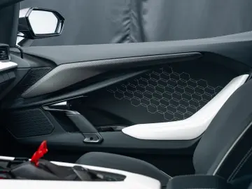 Lamborghini Revuelto   1.016 CP • V12 • FULL CARBON • LIFT