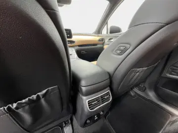 Hyundai SANTA FE Santa Fe 1.6 Signature Hybrid 4WD