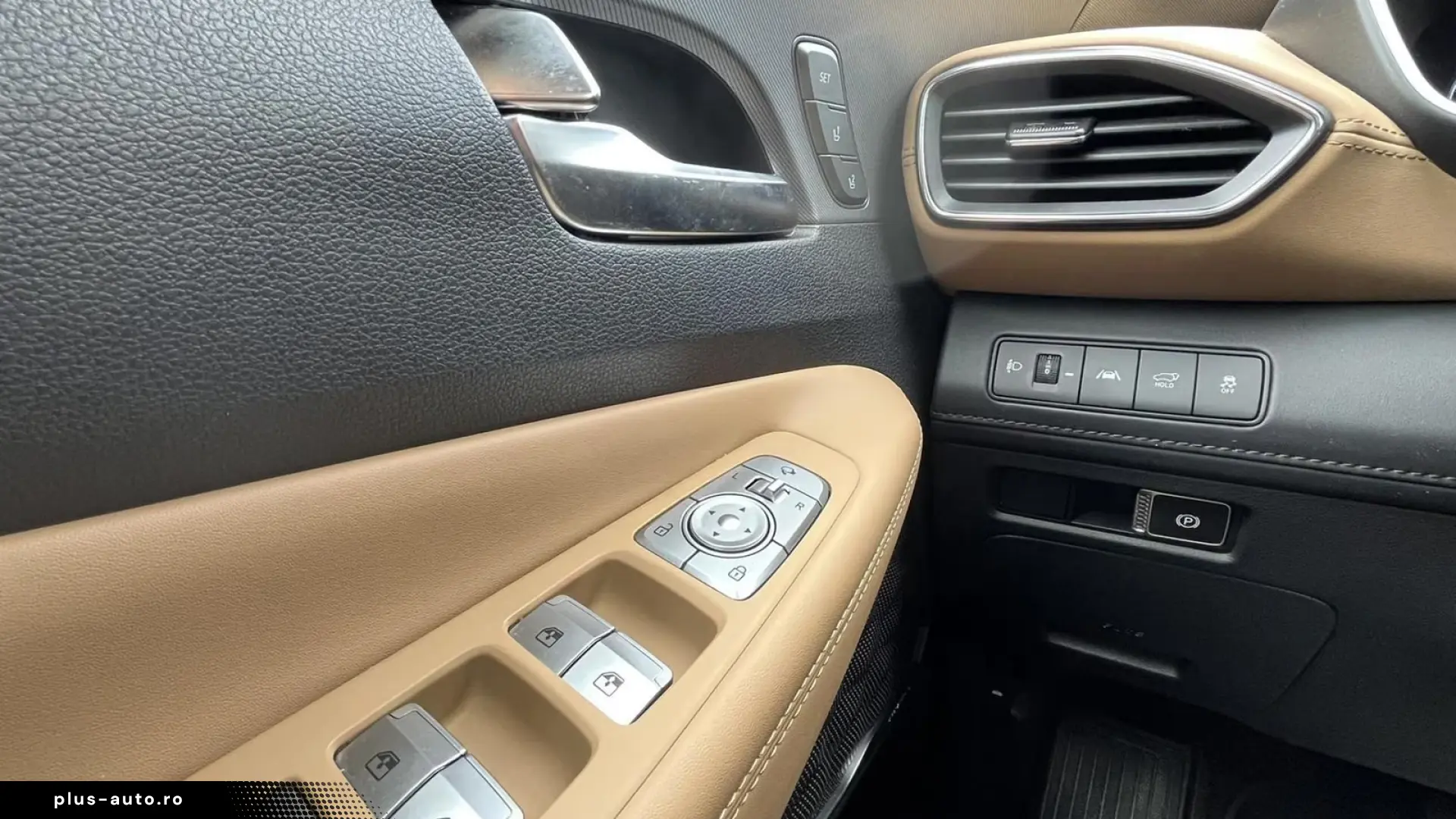 Hyundai SANTA FE Santa Fe 1.6 Signature Hybrid 4WD