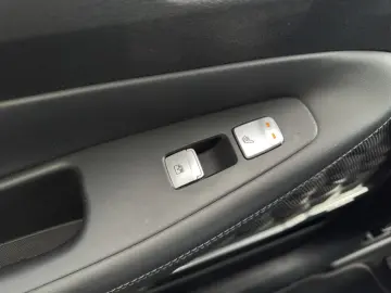 Hyundai SANTA FE Plug-in-Hybrid 1.6 T-GDi SIGNATURE