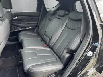Hyundai SANTA FE Plug-in-Hybrid 1.6 T-GDi SIGNATURE