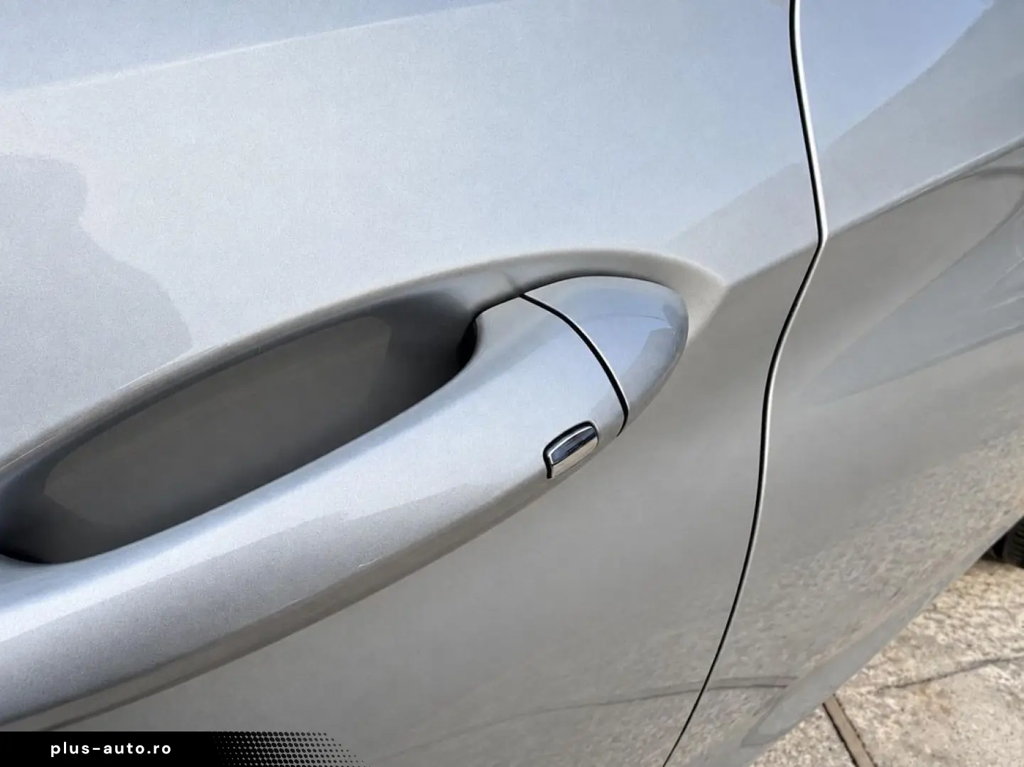 Opel Astra K 2019    Distronic Park-Assist Lane-Assist Side-