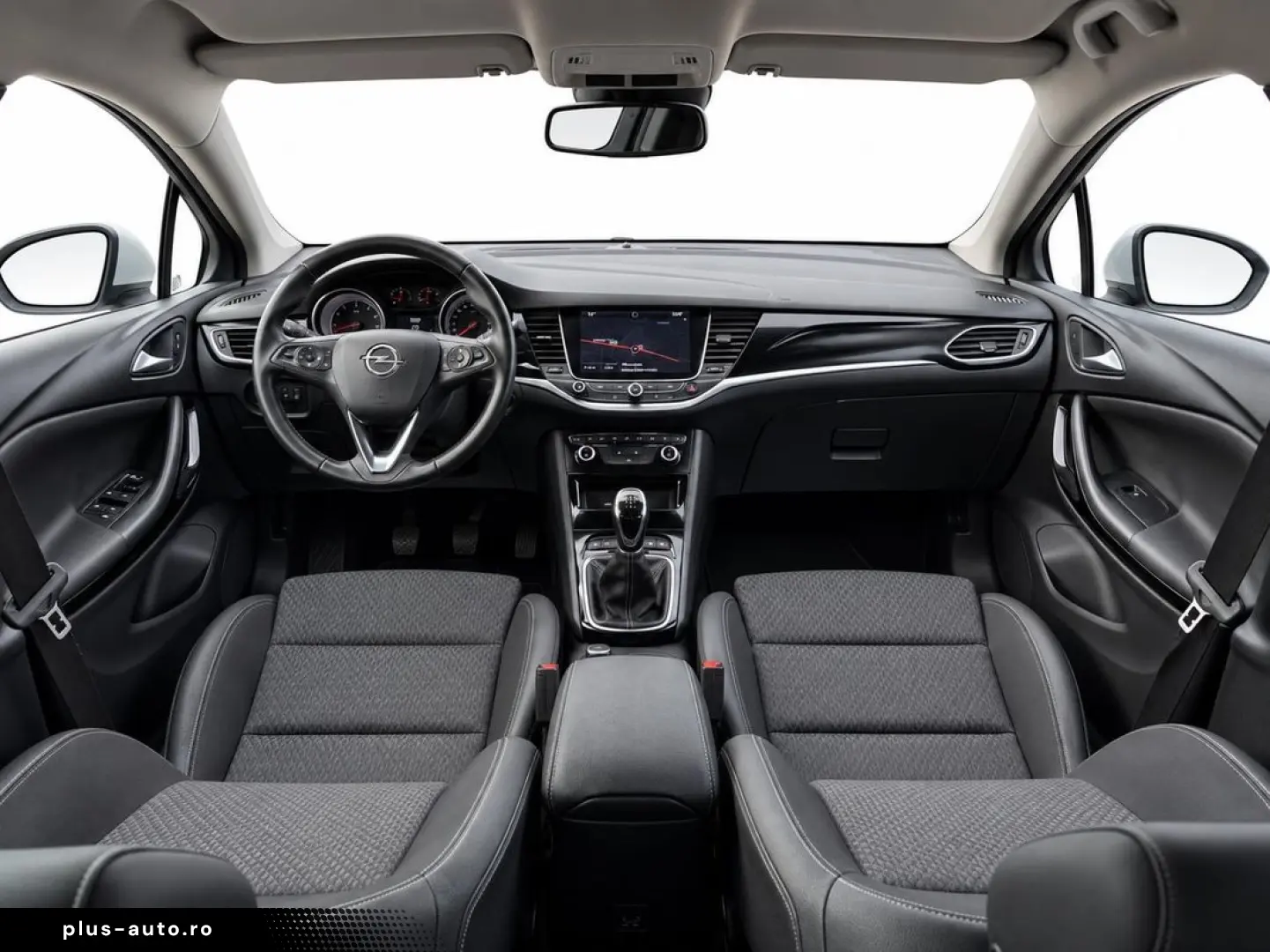 Opel Astra K 2019    Distronic Park-Assist Lane-Assist Side-