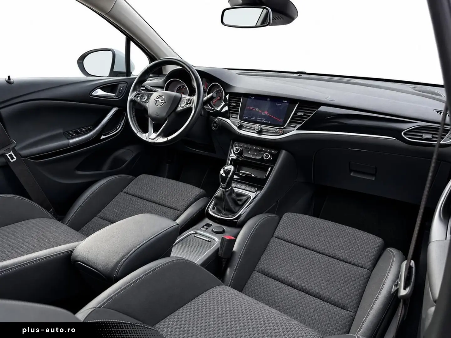 Opel Astra K 2019    Distronic Park-Assist Lane-Assist Side-