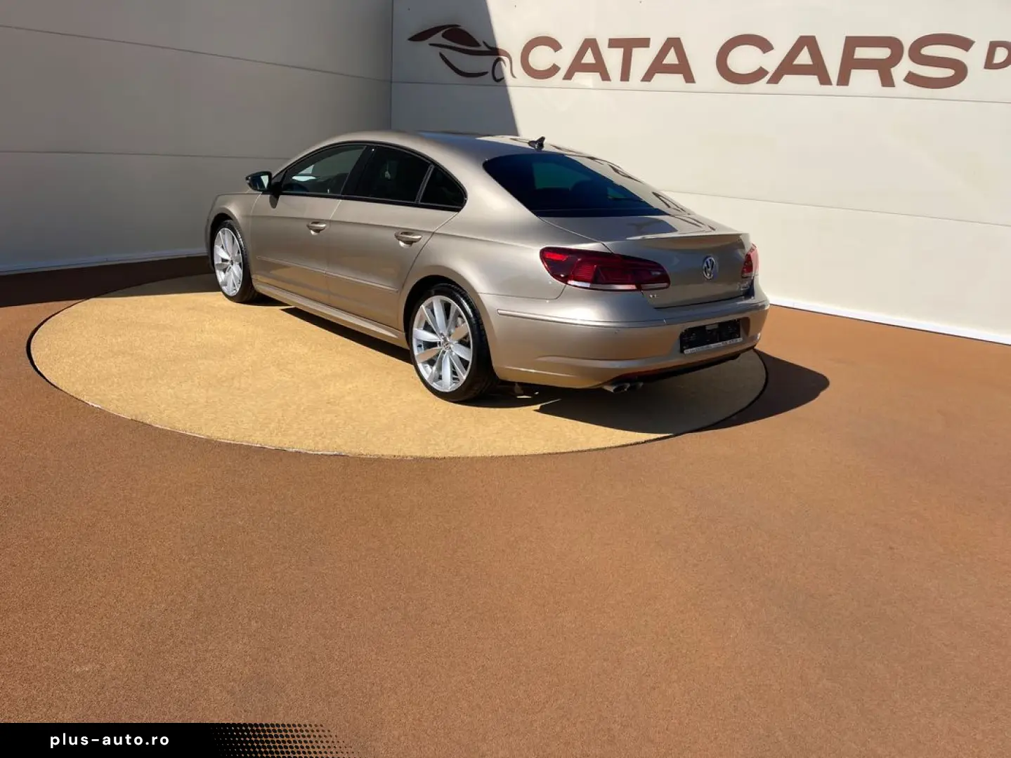 Volkswagen Passat-Cc