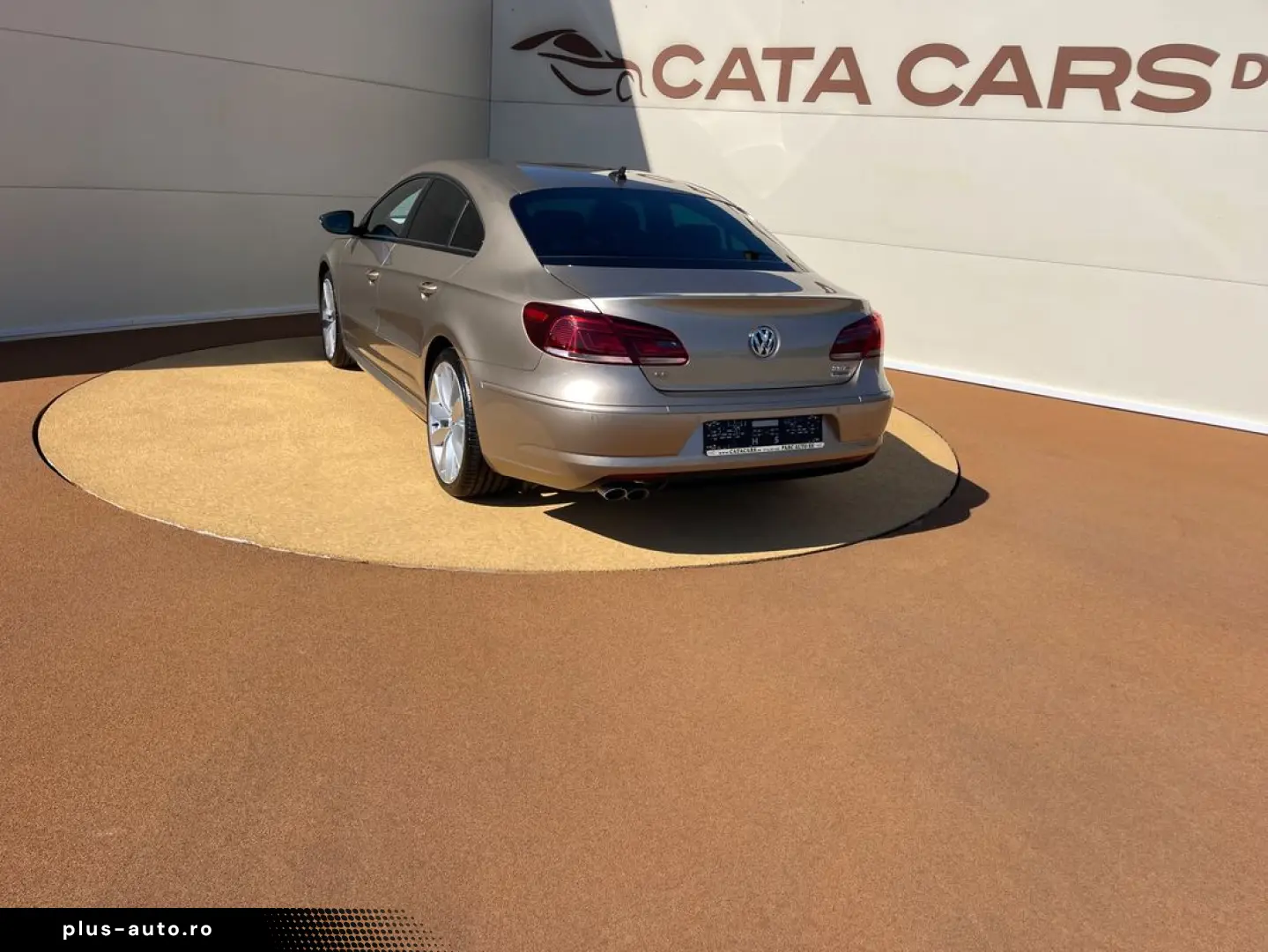 Volkswagen Passat-Cc