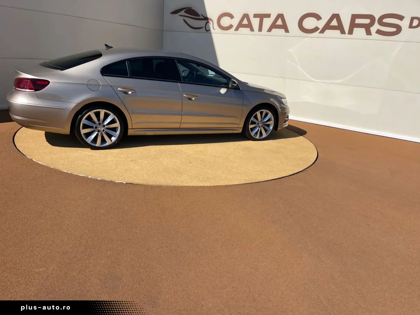 Volkswagen Passat-Cc