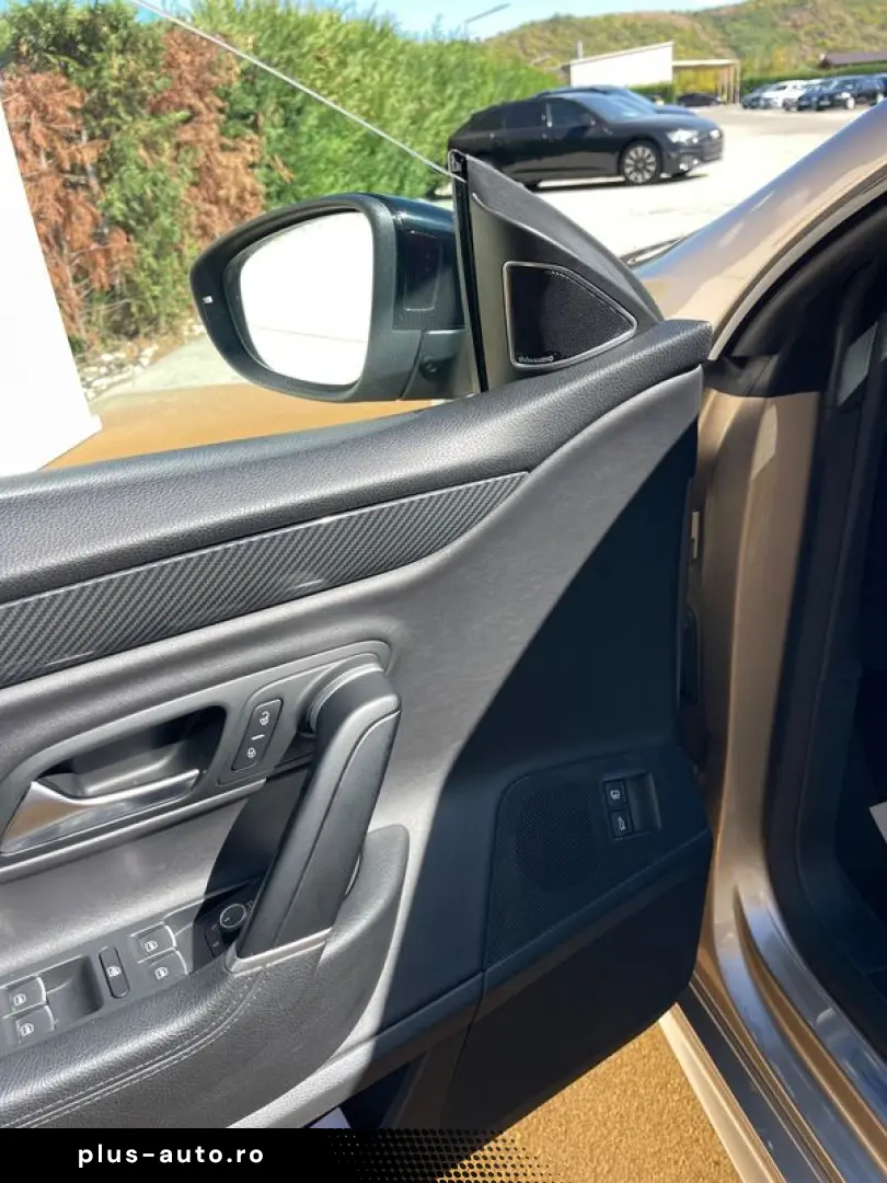 Volkswagen Passat-Cc