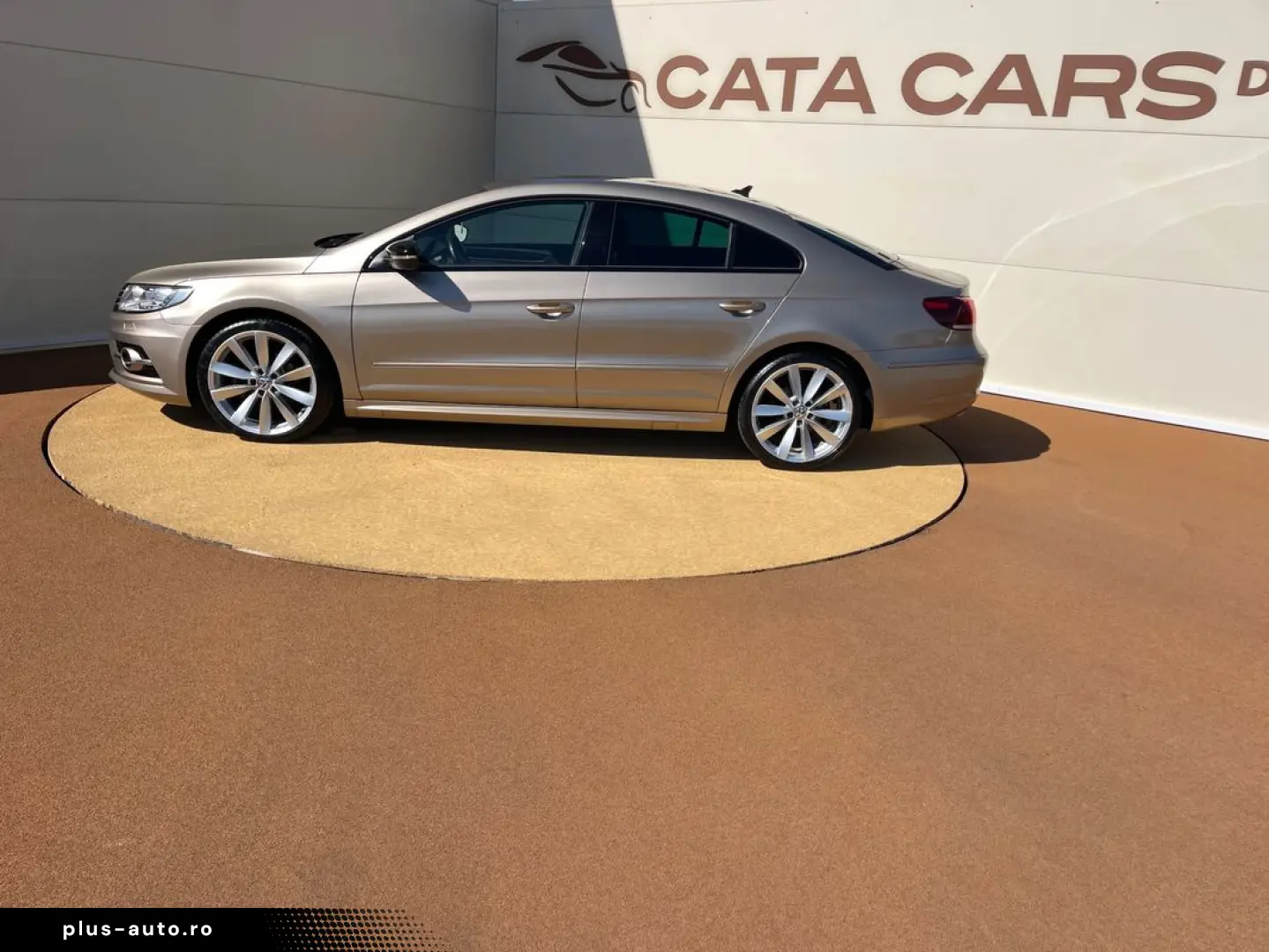 Volkswagen Passat-Cc